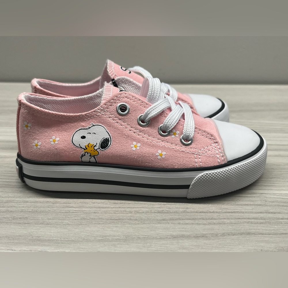 Snoopy Toddler Sneakers Pink Daisy Canvas Shoes Size 8